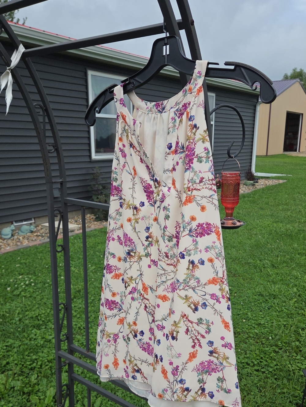 Cream Floral A-Line Sleeveless Shirt